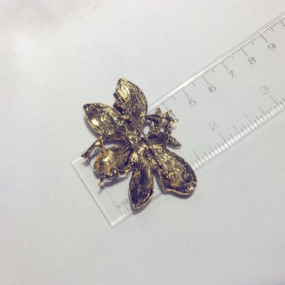 π50% OFF/3+...Rhinestone Bee Brooch - Picture 8 of 9